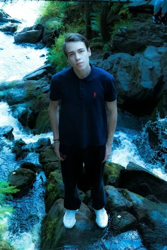 Фото Джеймс
